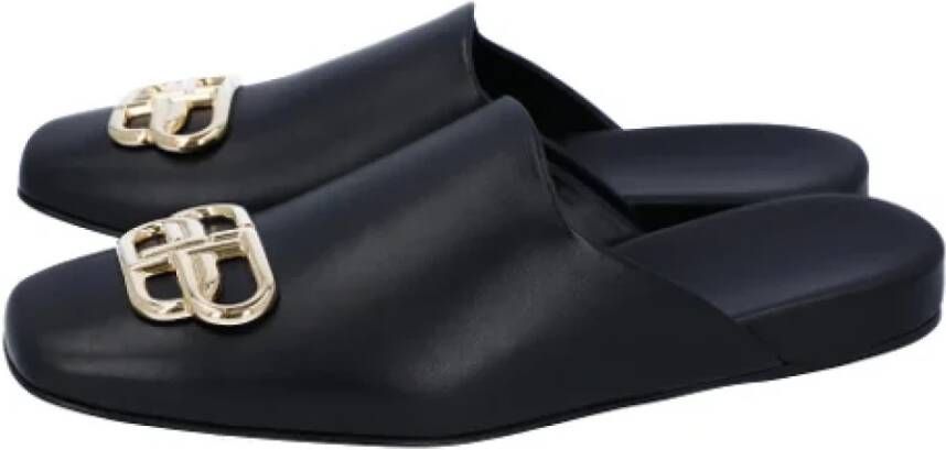 Balenciaga Leather mules Black Dames