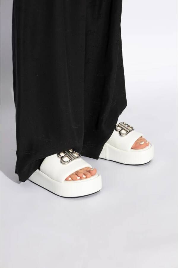 Balenciaga Leren pantoffels White Dames