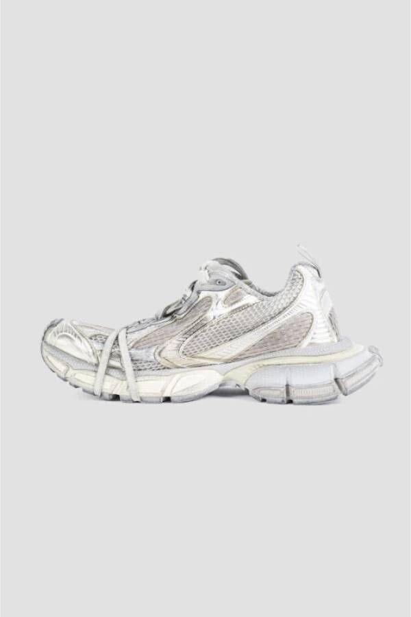 Balenciaga Metallic Effect Sneakers met Overdreven Zool Gray Dames