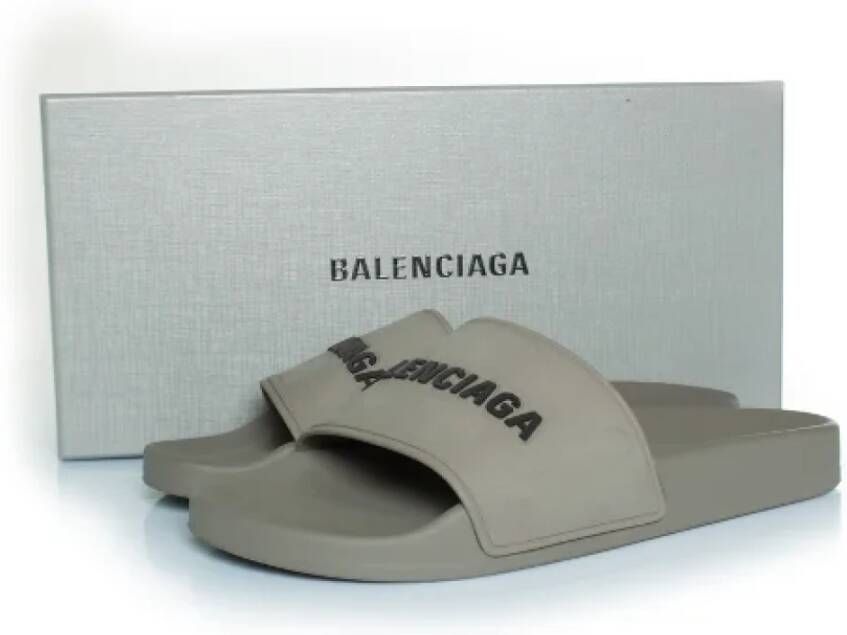 Balenciaga Rubber flats Gray Dames