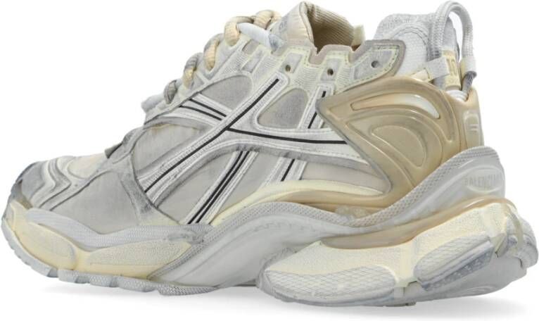 Balenciaga Runner sportschoenen Beige Dames