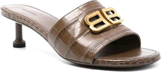 Balenciaga Stijlvolle Sandalen voor Zomeroutfits Brown Dames