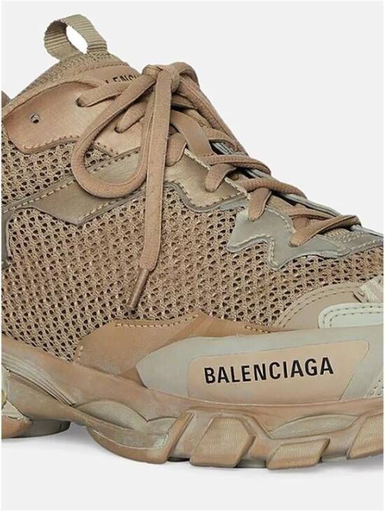 Balenciaga Versleten Sneaker van Mesh en Nylon Beige Heren