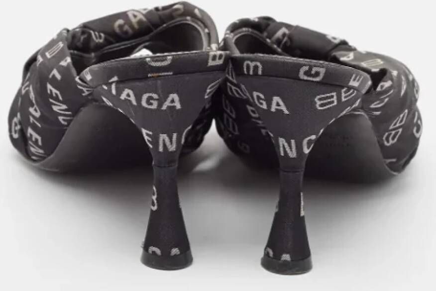 Balenciaga Vintage Pre-owned Canvas sandals Black Dames