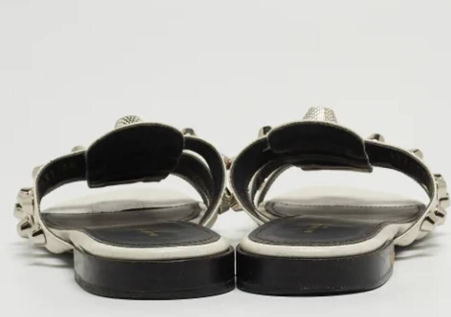 Balenciaga Vintage Pre-owned Leather flats White Dames