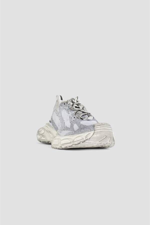 Balenciaga Witte Sneakers met Versleten Effect Gray Heren