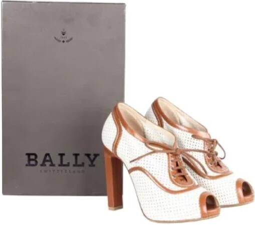 Bally Pre-owned Leather heels White Dames