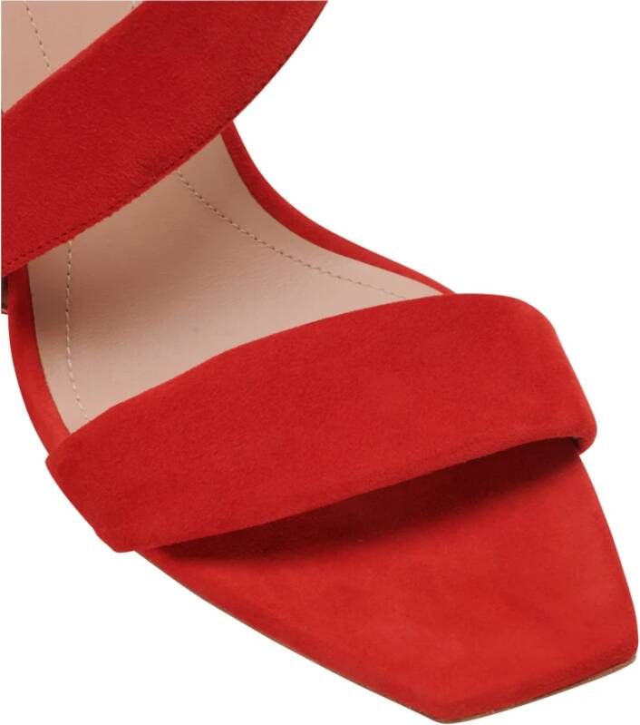 Balmain Moneta Suède Sandalen Red Dames