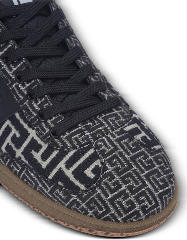 Balmain Zwaan trainers in PB Labyrinth jacquard Black Heren