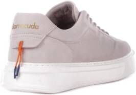 Barracuda Ivoor Leren Sneakers Geperforeerde Details Rubberen Zool Beige Heren