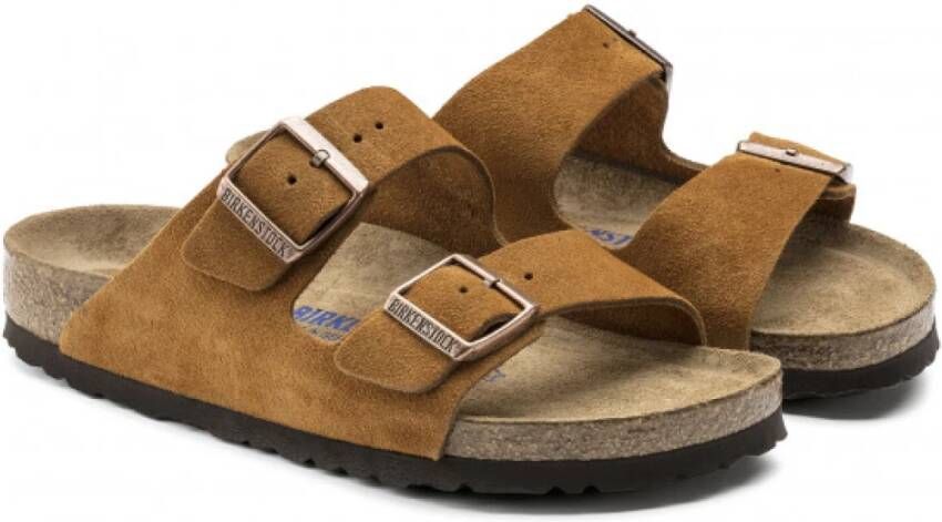 Birkenstock Klassieke Suède Sandaal met Zacht Voetbed Brown Heren