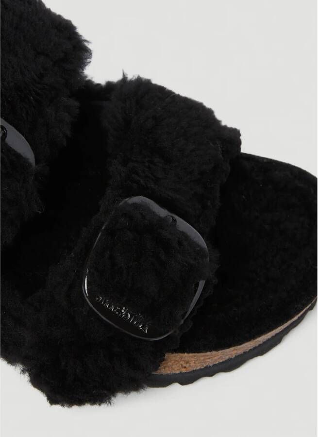 Birkenstock Shearling Sandalen met Dubbele Gespsluiting Zwart Dames