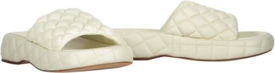 Bottega Veneta Geweven leren muilen White Dames