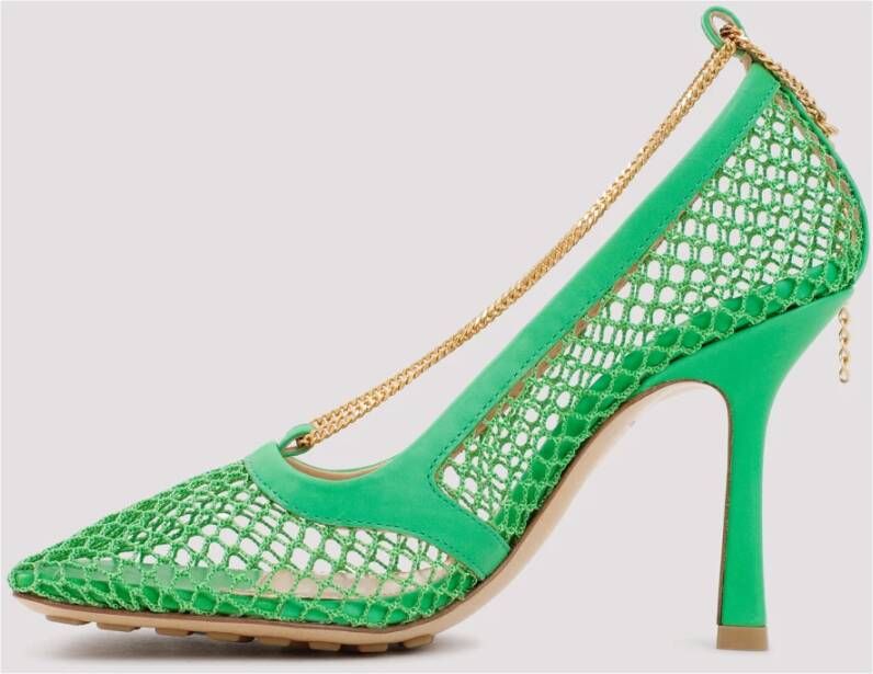 Bottega Veneta Groene Pumps met Kettingversiering Green Dames