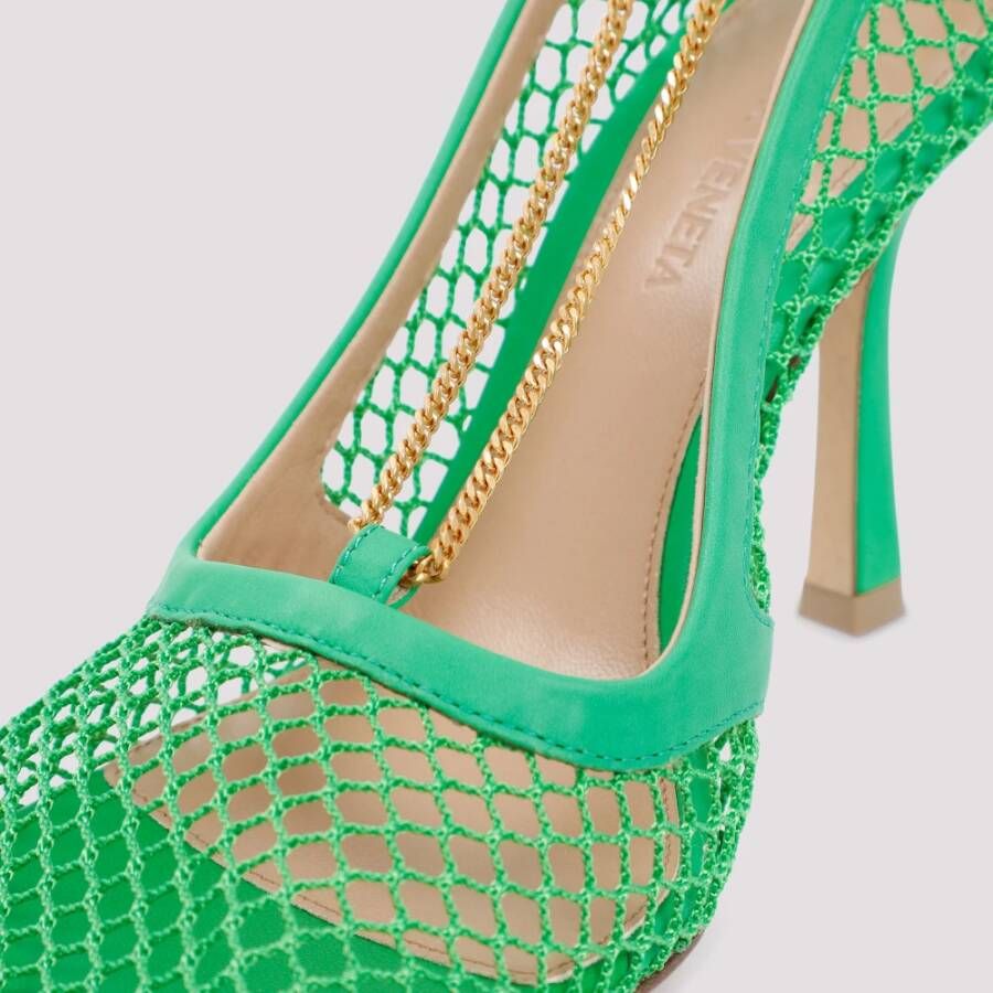 Bottega Veneta Groene Pumps met Kettingversiering Green Dames