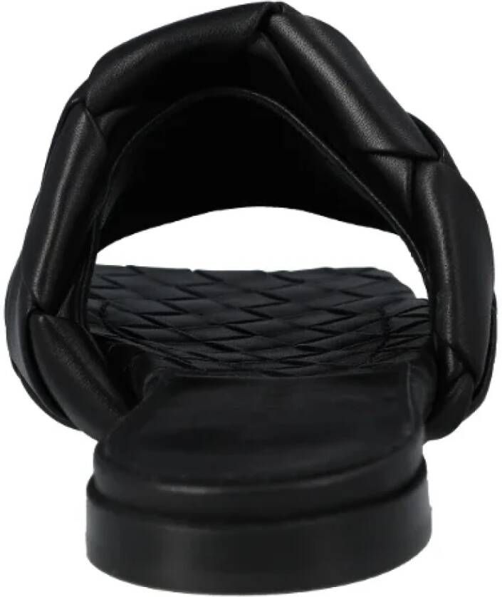 Bottega Veneta Leather flats Black Dames