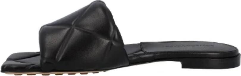 Bottega Veneta Leather flats Black Dames