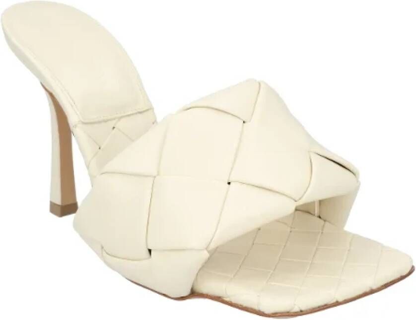 Bottega Veneta Leather mules White Dames