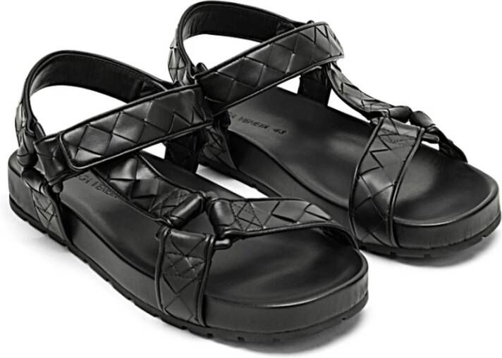 Bottega Veneta Stijlvolle Sandalen voor Zomerdagen Black Dames