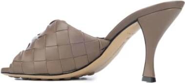 Bottega Veneta Stijlvolle Sandalen voor Zomerse Dagen Brown Dames