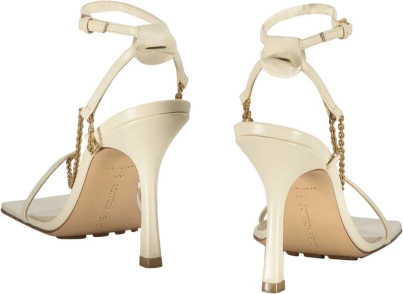 Bottega Veneta Vierkante Neus Leren Slingback Pumps Beige Dames