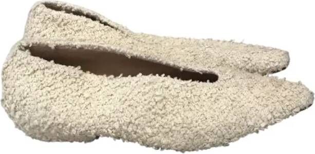 Bottega Veneta Vintage Pre-owned Canvas flats Beige Dames