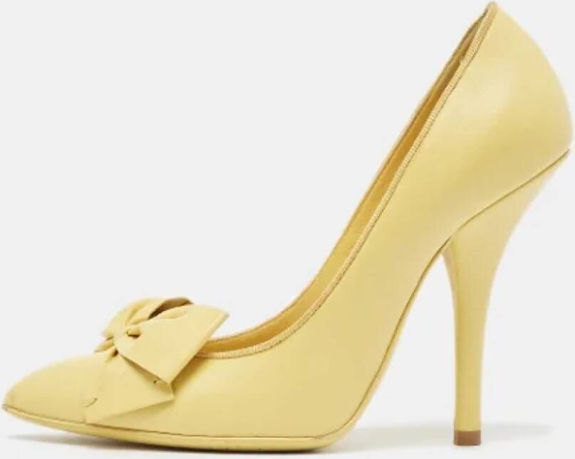 Bottega Veneta Vintage Pre-owned Leather heels Yellow Dames
