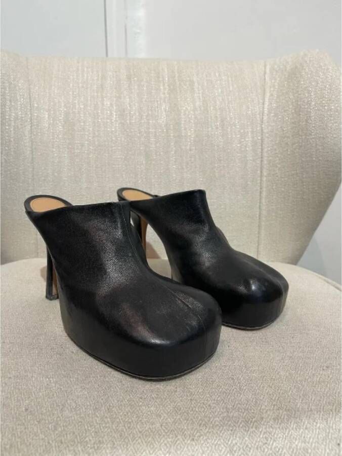 Bottega Veneta Vintage Pre-owned Leather mules Black Dames