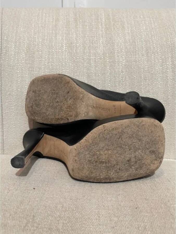 Bottega Veneta Vintage Pre-owned Leather mules Black Dames