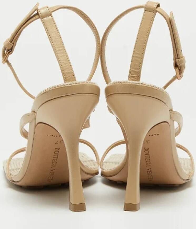 Bottega Veneta Vintage Pre-owned Leather sandals Beige Dames