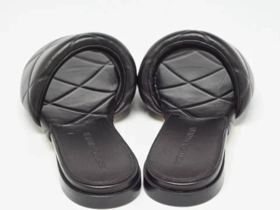 Bottega Veneta Vintage Pre-owned Leather sandals Black Dames