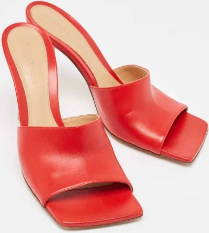 Bottega Veneta Vintage Pre-owned Leather sandals Red Dames