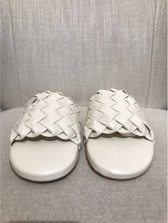 Bottega Veneta Vintage Pre-owned Leather sandals White Dames