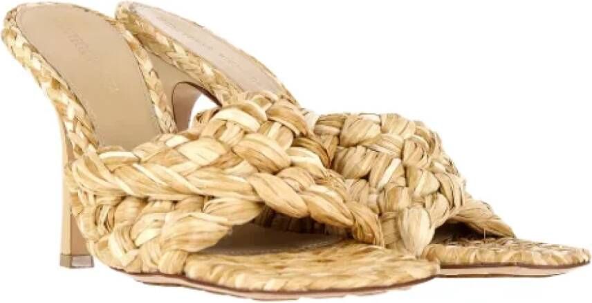 Bottega Veneta Vintage Pre-owned Raffia heels Beige Dames