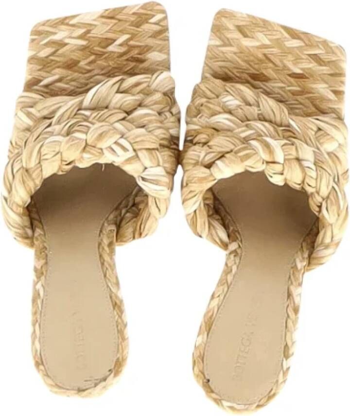 Bottega Veneta Vintage Pre-owned Raffia heels Beige Dames