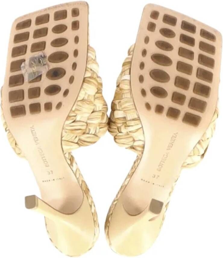 Bottega Veneta Vintage Pre-owned Raffia heels Beige Dames