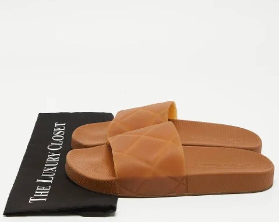 Bottega Veneta Vintage Pre-owned Rubber sandals Brown Heren