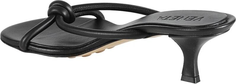 Bottega Veneta Zwarte Leren Knoop Sandalen Black Dames