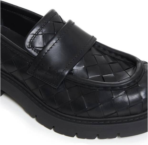 Bottega Veneta Zwarte platte schoenen Elegante stijl Black Dames