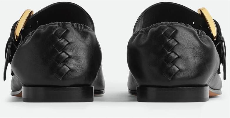 Bottega Veneta Zwarte platte schoenen met Intrecciato-detail Black Dames