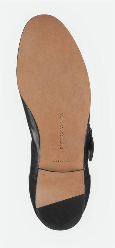 Bottega Veneta Zwarte platte schoenen met Intrecciato-detail Black Dames