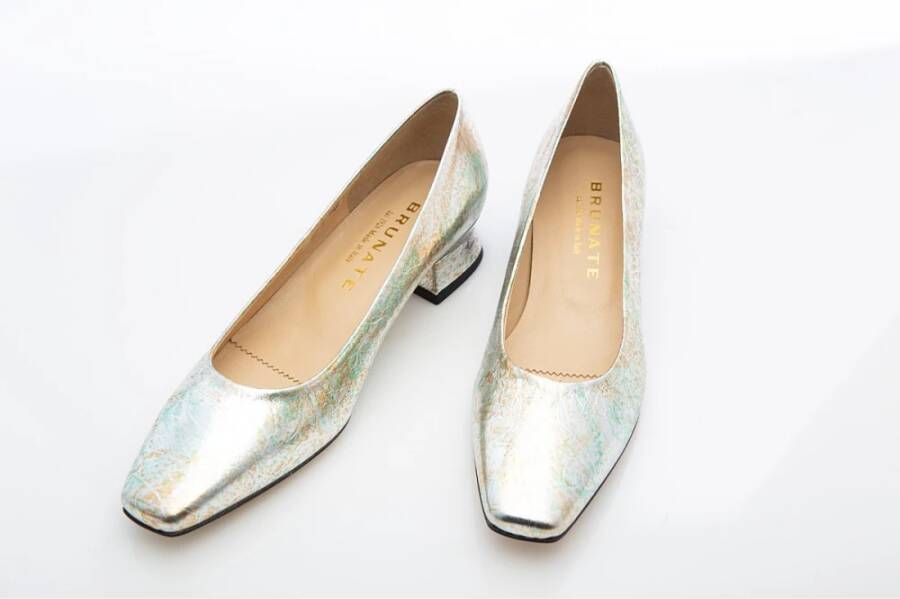 Brunate Glanzende leren pumps met unieke hak Multicolor Dames