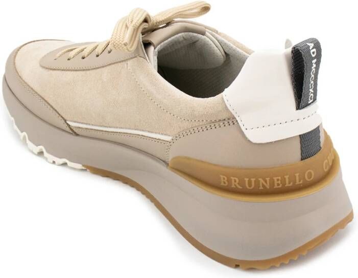 BRUNELLO CUCINELLI Fluwelen Suède Sneakers met Moderne Stijl Beige Heren