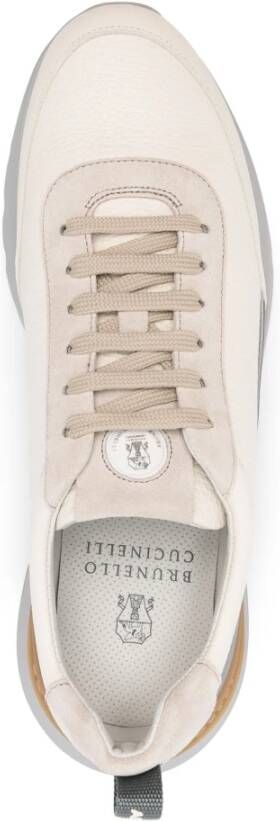 BRUNELLO CUCINELLI Italiaanse Leren Sneakers Rubberen Zool Designers Code Beige Heren