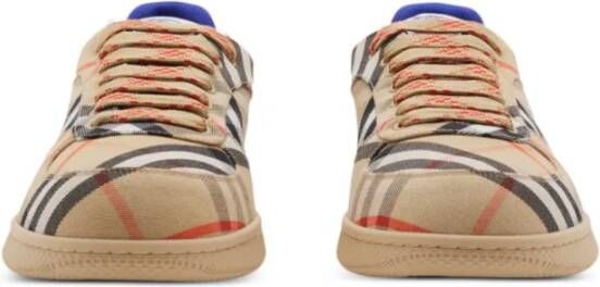 Burberry Beige Sneakers met Equestrian Knight Design Beige Heren