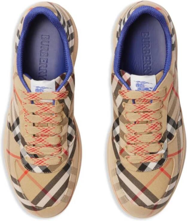 Burberry Beige Sneakers met Equestrian Knight Design Beige Heren