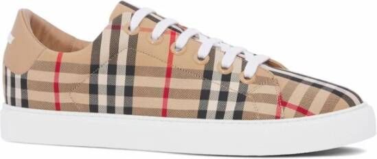 Burberry Beige Sneakers Stijlvolle Schoenen Beige Dames