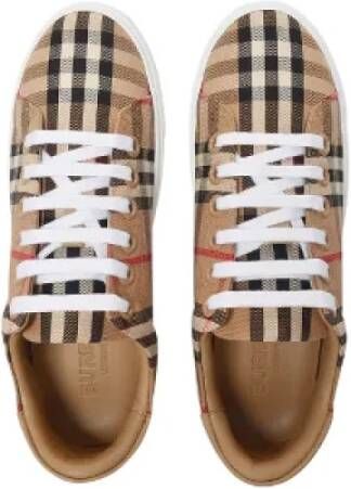 Burberry Cotton sneakers Beige Dames