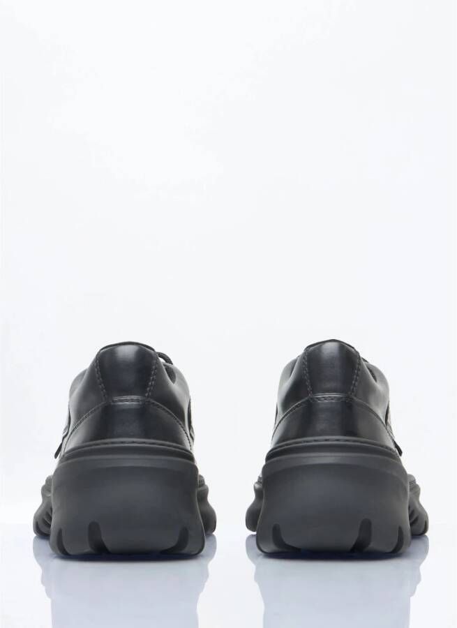 Burberry Italiaanse leren sneakers met toggle-sluiting Black Heren