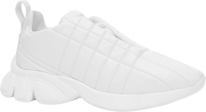 Burberry Klassieke witte sneakers Nieuw met doos White Dames